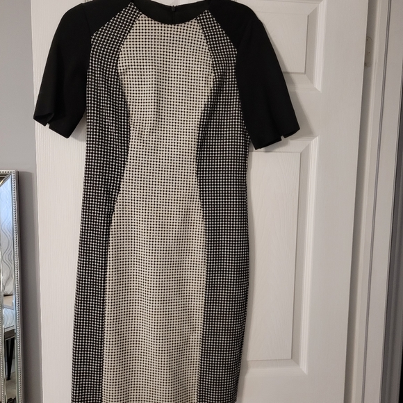 Tristan Dresses - Picture 1 of 6